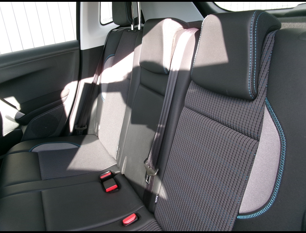 Peugeot 2008 - PTECH 110 URBAN CROSS BVM