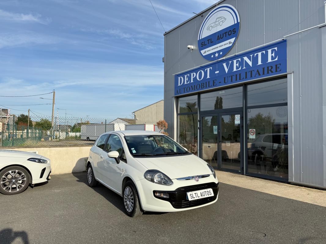 FIAT GRANDE PUNTO - 1.2 69 CH DYNAMIQUE GARANTIE 6 MOIS / REPRISE POSSIBLE (2012)
