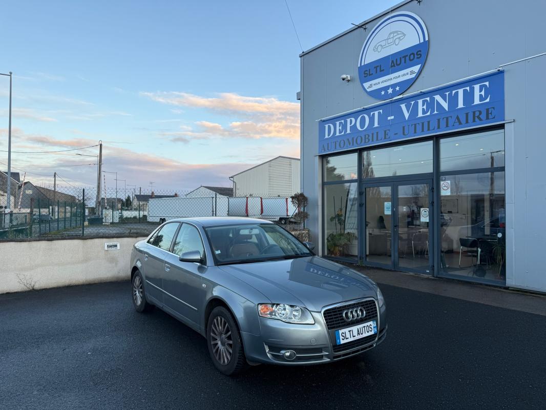 Audi A4 - 2.0 TDI 140 CH AMBITION LUXE / REPRISE POSSIBLE