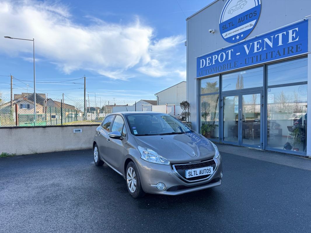 PEUGEOT 208 - 1.2 I 82 CH STYLE GARANTIE 12 MOIS / REPRISE POSSIBLE (2015)
