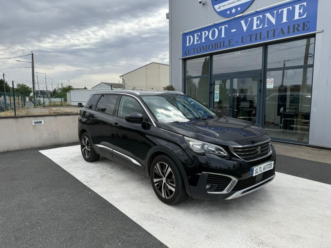 PEUGEOT 5008 - 1.6 HDI 120CH 7 PLACES EAT8 ALLURE GARANTIE 6 MOIS / REPRISE POSSIBLE (2018)