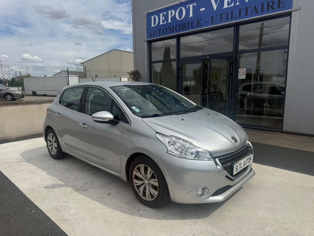 PEUGEOT 208 - 1.6 HDI 90CH ALLURE GARANTIE 6 MOIS / REPRISE POSSIBLE (2015)