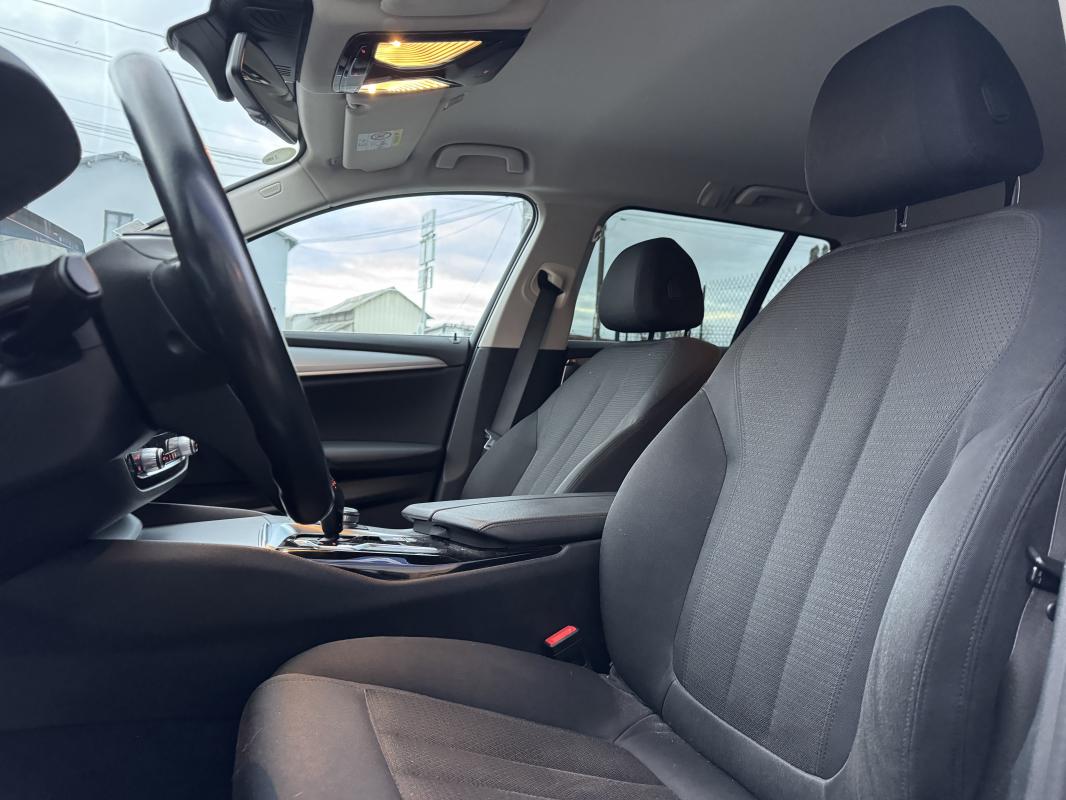 BMW Série 5 - 520 D 190 CH LOUNGE GARANTIE REPRISE POSSIBLE