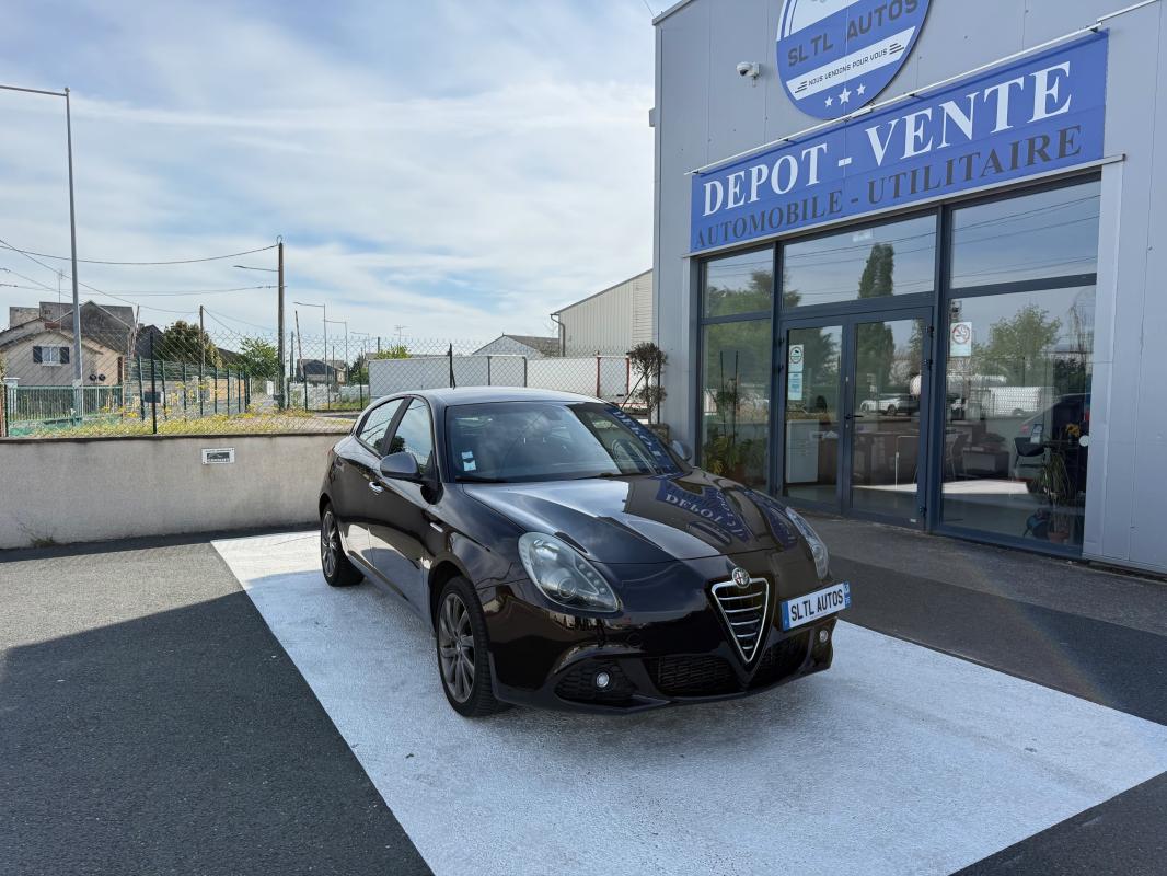 Alfa Romeo Giulietta - 2.0 JTDM 140 CH VELOCE GARANTIE 12 MOIS / REPRISE POSSIBLE