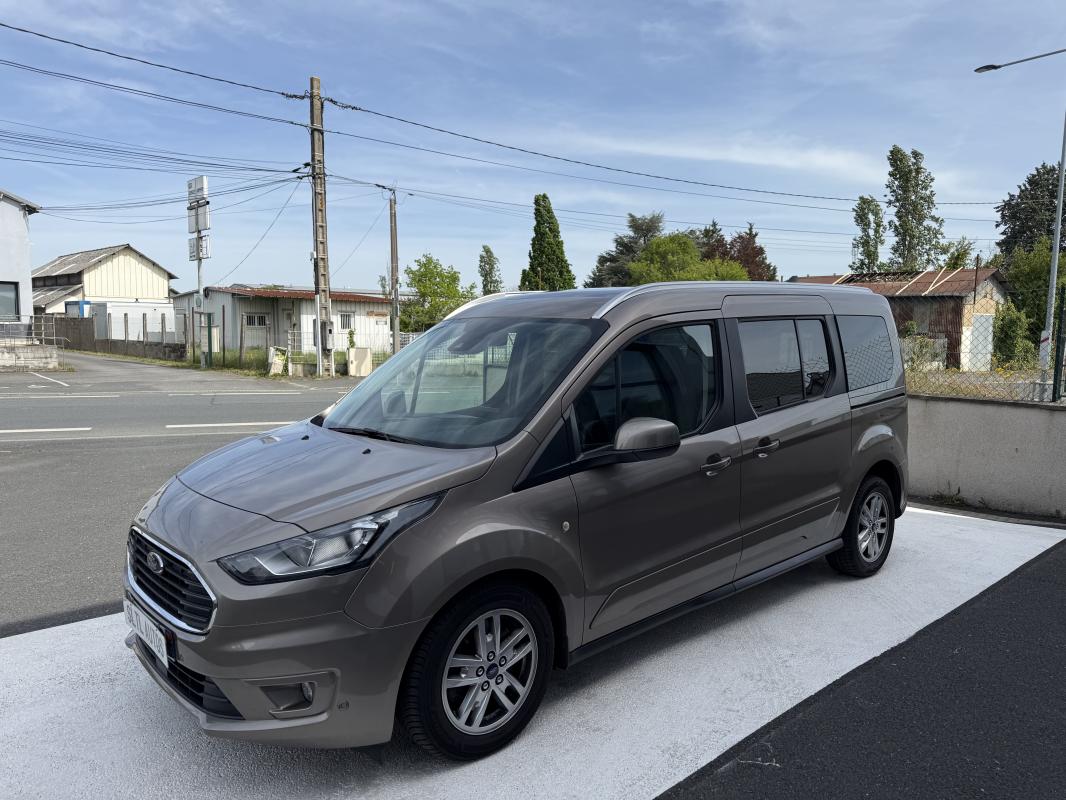Ford Tourneo - 1.5 TDCI 120CH 7 PLACES BOITE AUTO GARANTIE / REPRISE POSSIBLE