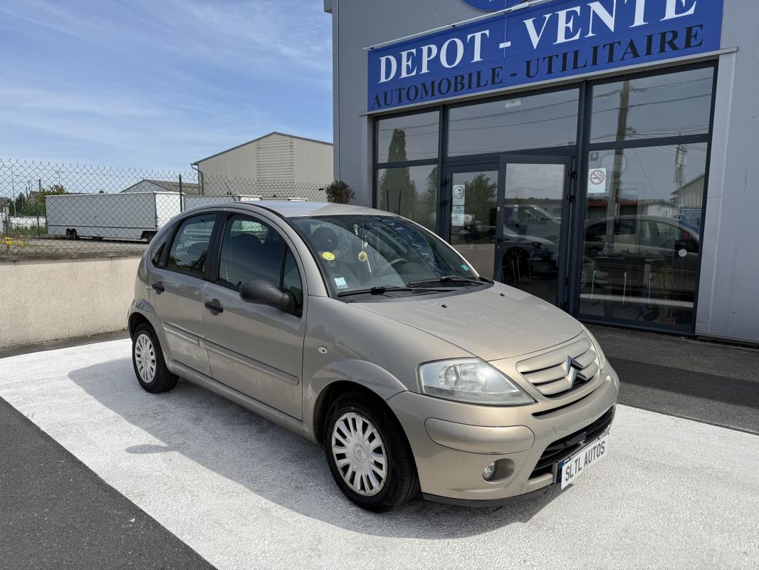 Citroën C3 - 1.4 i 75CH VIRGIN MEGA GARANTIE 6 MOIS / REPRISE POSSIBLE