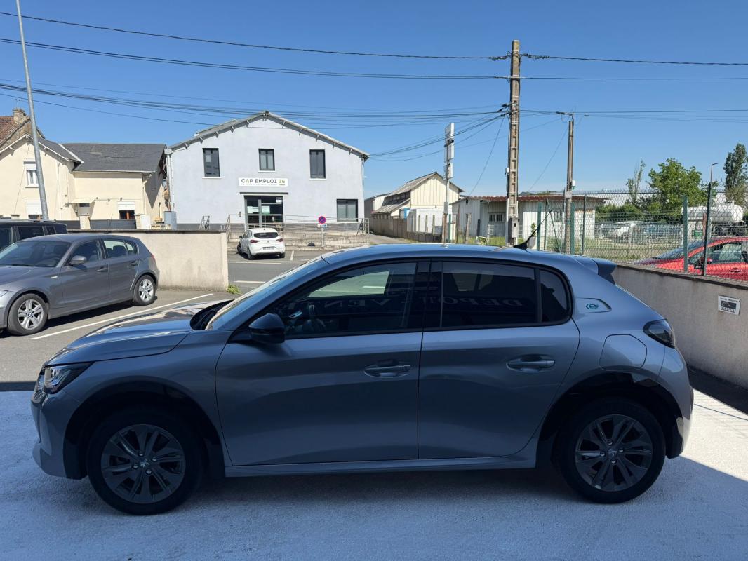 Peugeot E-208 - 136 CH ALLURE ELECTRIQUE GARANTIE 6 MOIS / REPRISE POSSIBLE