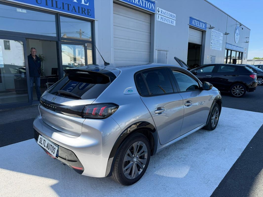 Peugeot E-208 - 136 CH ALLURE ELECTRIQUE GARANTIE 6 MOIS / REPRISE POSSIBLE