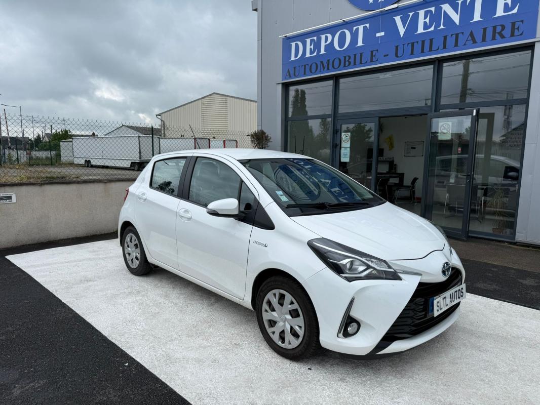 Toyota Yaris - 1.5 i BUSINESS HYBRID 100CH GARANTIR 6 MOIS/ REPRISE POSSIBLE