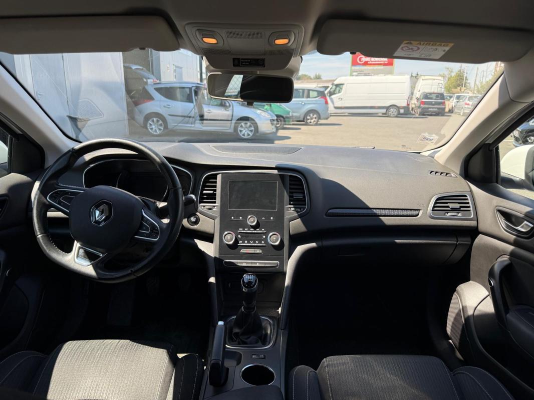 Renault Mégane - 4 1.6 DCI ZEN 130 CH GARANTIE 6 MOIS / REPRISE POSSIBLE