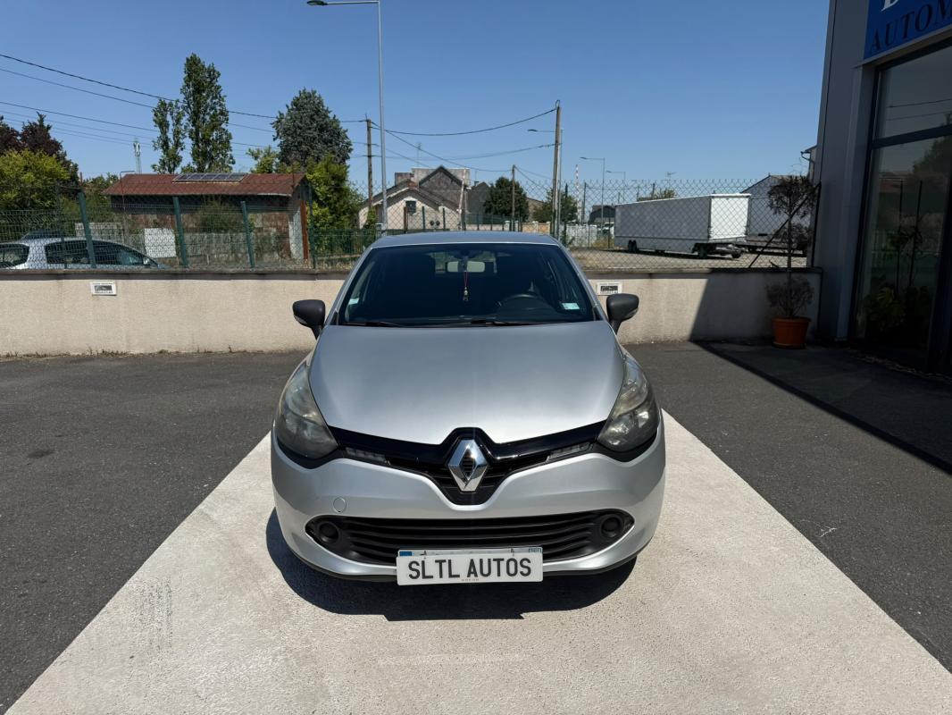 Renault Clio - 4 1.2 i 75CH GARANTIE 6 MOIS / REPRISE POSSIBLE