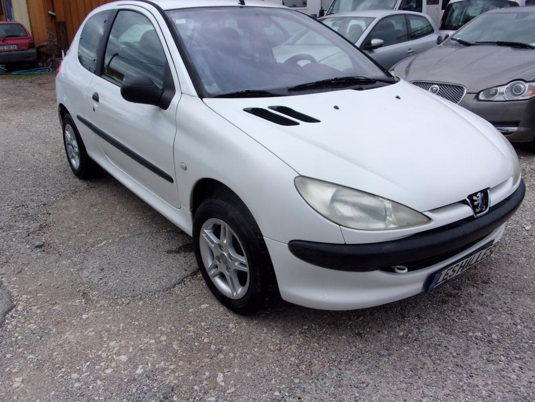 Peugeot 206 - 1,4 HDI XLINE