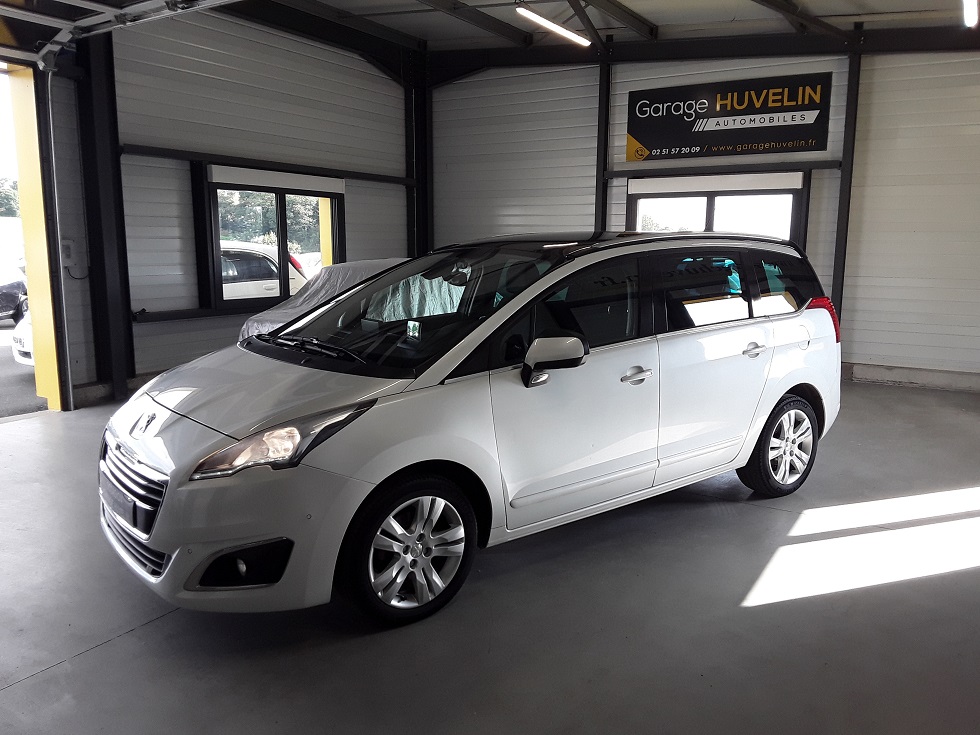 Peugeot 5008 1.6 HDI 112 CV CONFORT 7 PL BV6