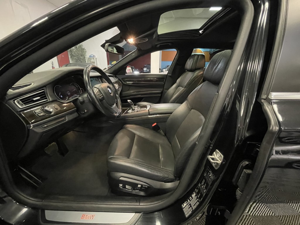 BMW Série 7 - 750LdA xDrive 381ch Exclusive (F02)